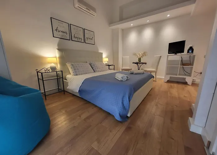 Bed and Breakfast Living Cagliari Marina